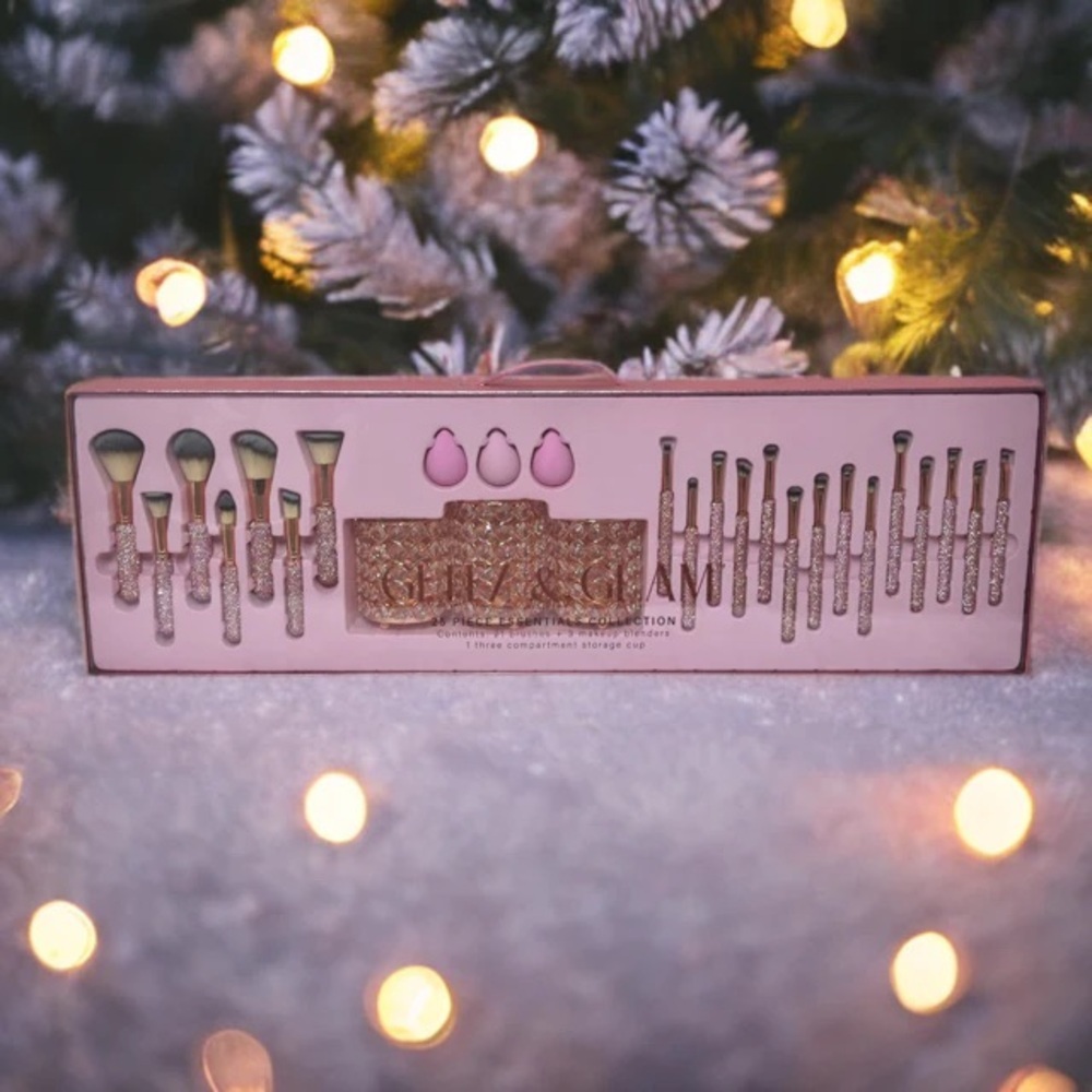 Pink Bling Mega Glitz & Glam 25pc Essentials Collection Brush Set